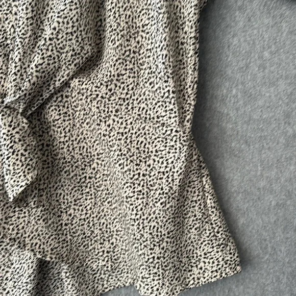 Sienna Sky Black and White Speckled Tie-Front Blouse - Picture 7 of 12